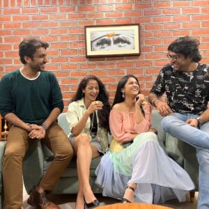 Bhamini Oza Instagram - Loved your vibe as well as Sev-Usal, Baroda ❤️ Day 3 of promotions for #AumMangalamSinglem @aksharcommunications @saandeeppatel @aartivyaspatel @iamaarohii @malhar028 @tatsatmunshi Vadodara