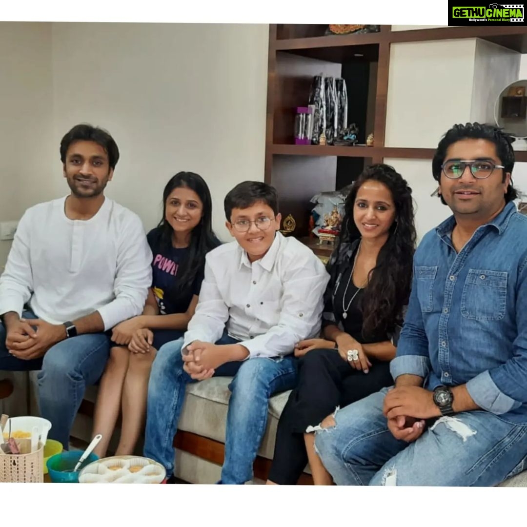 Bhamini Oza Instagram - What a treat, Bhavnagar❤️ Day 2 of promotions for #AumMangalamSinglem