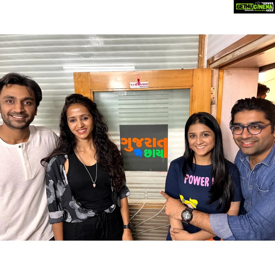 Bhamini Oza Instagram - What a treat, Bhavnagar❤️ Day 2 of promotions for #AumMangalamSinglem