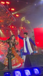 Bhavin Bhanushali Instagram - Day-8 with Kutch ni Koyal  @geetabenrabariofficial ❤️ 
@chogada_re_navratri with @murjipofficial 

Styled by:- @idivyeshtalaviya
Assisted by:- @vaidehi1312
@styledbydivyesh
Outfit by:- @house_of_jama

#navratri #garba #geetabenrabari