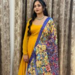 Bhavya Gowda Instagram – 💛
Outfit: @anthariya_ 
Jewels: @thespatika 
Hairstyle by: @anu_hairstylist_makeup_artist