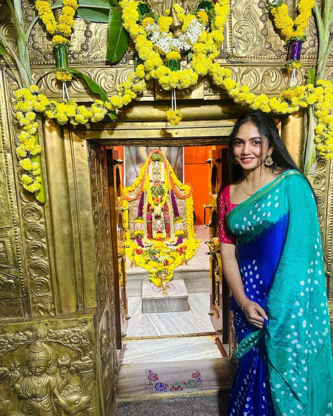 Bhavya Gowda Instagram - ದೀಪಗಳ ಹಬ್ಬ ದೀಪಾವಳಿಯ ಹಾರ್ದಿಕ ಶುಭಾಶಯಗಳು❤️ ಕಷ್ಟಗಳೆಂಬ ಕತ್ತಲೆ ಕಳೆದು, ಎಲ್ಲರ ಜೀವನದಲ್ಲಿ ಬೆಳಕೆಂಬ ಸುಖ, ಶಾಂತಿ, ಸಂತೋಷ, ಸಮೃದ್ಧಿ ನೆಲೆಯಾಗಲಿ☺️ Mallapura
