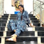 Bhavya Gowda Instagram - 💙 Outfit: @srscollectionss #kannada #kannadasongs #kannadathi #shooting #geetha #kannadaserial #geethaserialbhavyagowda670 #bhavyagowda #style #outfits Bangalore, India