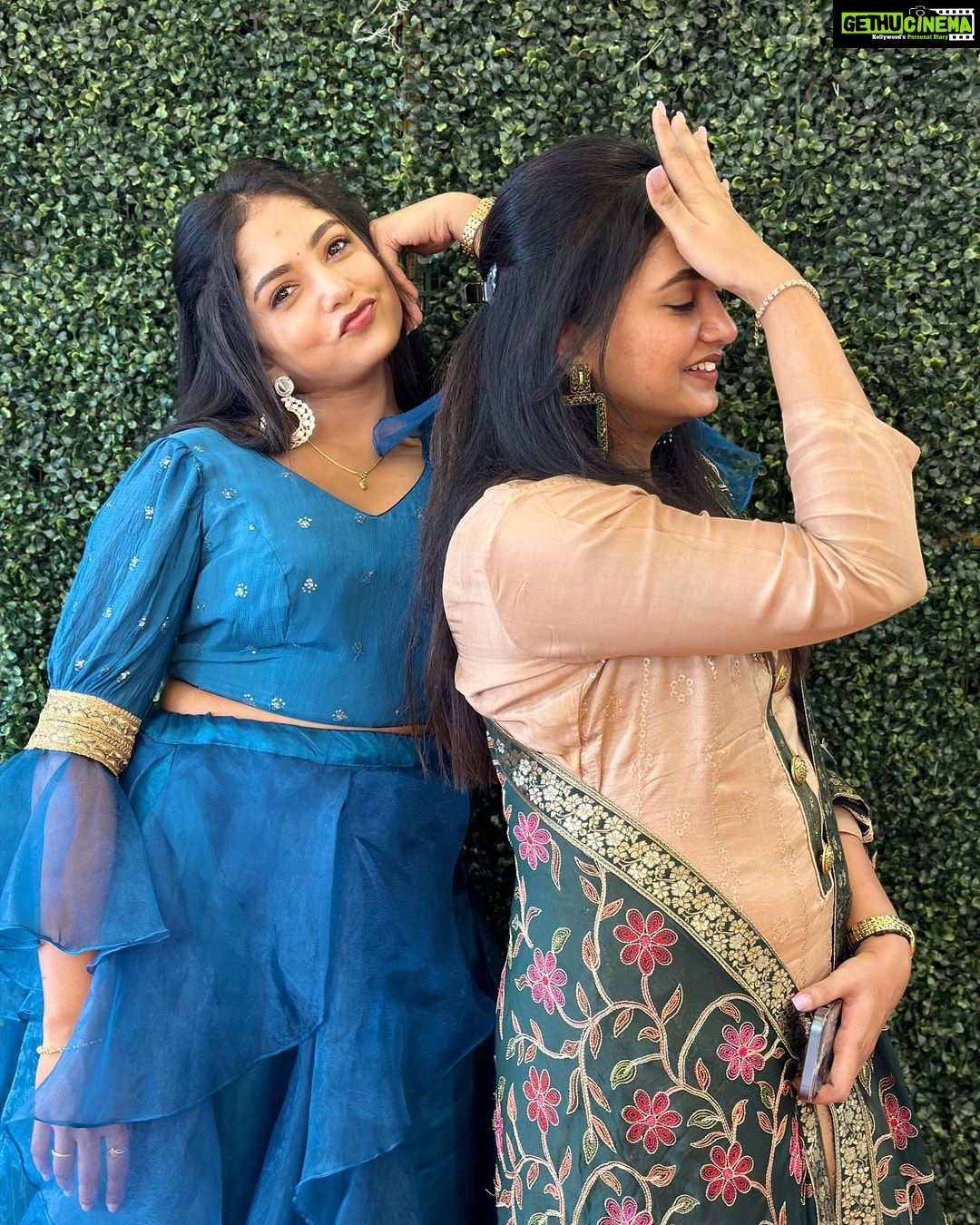 Bhavya Gowda Instagram - Happy birthday to you Divuuuu❤️ My second MOTHER🌎 You are my first best friend👭 you listen to me when no one else does, you make me feel good about yourself, and I will always be there for you no matter what happens🥰 As children, we fought and argued over everything, but as adults, you are the best sister, You are the one person I have always been able to count on and I love you more🫶🏻 The best advice i have got from my mother ever is. Be nice to your sister. Your friends will come and go, but you will always have your sister🥺 You have always been my greatest role model, my inspiration, my heroine and my cheerleader ❤️ Thanks for being my gossip partner 😂 Thank you for teaching me the lessons I needed to know, speaking the truths I needed to hear🙂 Thank you for all the cute clothes I stole from you over the years! 😂 Sadyakeeeee sakuuu ansutheee😝🙆🏻♀️ I love you sooooooo Muchhhhhh❤️ Bangalore, India