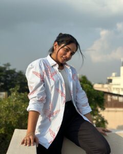 Bhavya Gowda Instagram - ✨ #kannada #kannadaactress #bhavyagowda670 #geethaserial #geethaserialbhavyagowda670 #colors #colorskannada #actor #actresses #telgu #telguactress #starmaa #kks #kalisiuntekaladusukhamserial #instagram #instagood #instadaily #insta #instafashion Bangalore, India