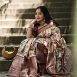 Bhavya Gowda Instagram - Saree: @abhicollections1 MUA: @makeoverby_divyagowda Captured by: @umesh__photography___ Hairstyle by: @hairstylist_bangalore Jewels: @thespatika #kannada #kannadaactress #bhavyagowda670 #geethaserial #geethaserialbhavyagowda670 #colors #colorskannada #actor #actresses #telgu #telguactress #starmaa #kks #kalisiuntekaladusukhamserial #instagram #instagood #instadaily #insta #instafashion Bangalore, India
