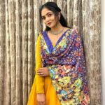 Bhavya Gowda Instagram – 💛
Outfit: @anthariya_ 
Jewels: @thespatika 
Hairstyle by: @anu_hairstylist_makeup_artist
