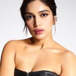Bhumi Pednekar Instagram - 🖤 . . . Styled by - @manishamelwani @devanshi.15 Photographer - @thehouseofpixels @vaishnavpraveen Outfit and boots - @isabelmarant Earrings - @rheakapoor x @pipabella Earcuffs - @inmyelement.jewelry Hair - @the.mad.hair.scientist Makeup - @sonicsmakeup Styling Team - @sananver @sim.ran_awayy @junni.khyriem @iambidipto_ @gypsy.girl.world @kasliwalriddhi @bhavnaaaaa.r