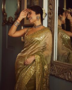 Bhumi Pednekar Instagram - हैप्पी दिवाली✨
.
.
.
#HappyDiwali