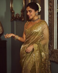 Bhumi Pednekar Instagram - हैप्पी दिवाली✨
.
.
.
#HappyDiwali