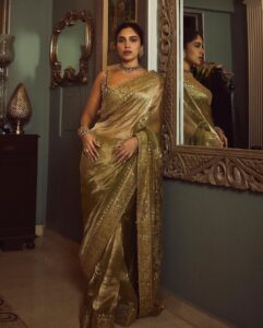 Bhumi Pednekar Instagram - हैप्पी दिवाली✨
.
.
.
#HappyDiwali