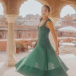 Bhumi Pednekar Instagram - Transported to a different era 💚 . . . Outfit and shoes - @carolinaherrera Jewels - @tarafinejewellery Styled by - @manishamelwani with @sananver @sim.ran_awayy Hair by - @the.mad.hair.scientist Photographed by - @amritaroraphotography Managed by - @thebombaygirl_ City Palace, Jaipur