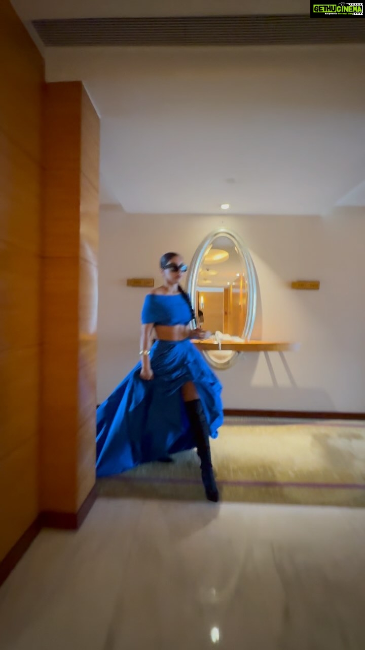 Bhumi Pednekar Instagram - FASHUN 💙 . . . . #reels #bhumipednekar