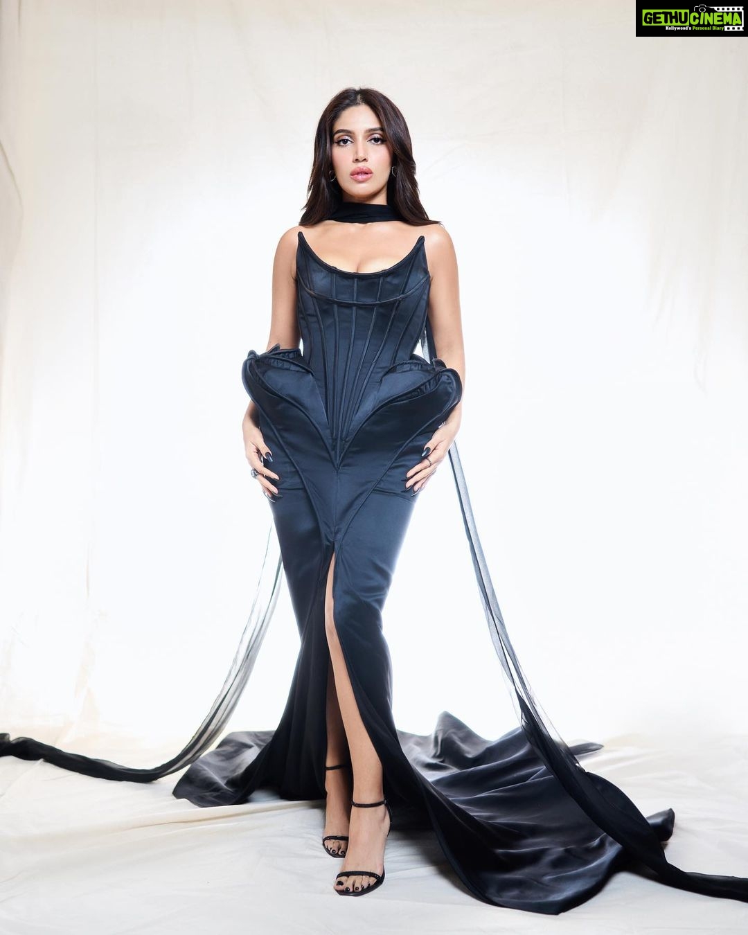 Bhumi Pednekar Instagram - Felt like a trophy π€ @elleindia . . . Styled by : @manishamelwani Style team: @sim.ran_awayy @gypsy.girl.world Outfit: @andreabrocca Earrings: @studio.renn Rings: @studio.renn @h.ajoomal Heels: @renecaovilla Hair: @the.mad.hair.scientist Makeup: @niccky_rajaani Photographer: @vidhigodha #ELLEBeautyAwards2023