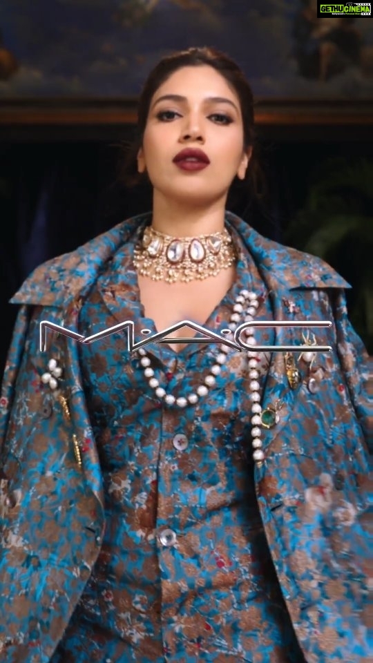 Bhumi Pednekar Instagram - You are INVITED to the #MACPartyPalace. This festive season, go all out and shine ✨ Details⚡ 🩷Strobe Cream - Pinklite 🩷Locked Kiss Lipstick - Poncy 🩷Connect in Colour - Embedded in Burgundy Eye Shadow 🩷Fix+ Stayover 🩷Blush in Pinch Me 🩷Mini MACStack Mascara 🩷Mini Kajal #MACPartyPalace #MACCosmeticsIndia #SeizeTheLight #MACFestiveLook