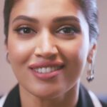 Bhumi Pednekar Instagram – Keep my secret safe till the festive season, will you?
.
.
.
#MACCosmeticsIndia #MACPartyPalace