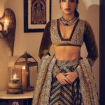Bhumi Pednekar Instagram - My most favourite time of the year is here ✨ Started with a bang, thank you @manishmalhotra05 for the bestest night. Wearing head to toe @manishmalhotraworld @manishmalhotrajewellery Styled by : @mohitrai with @shubhi.kumar Assisted by : @upasnasingh_official Clicked by @trishasarang