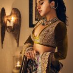 Bhumi Pednekar Instagram - My most favourite time of the year is here ✨ Started with a bang, thank you @manishmalhotra05 for the bestest night. Wearing head to toe @manishmalhotraworld @manishmalhotrajewellery Styled by : @mohitrai with @shubhi.kumar Assisted by : @upasnasingh_official Clicked by @trishasarang
