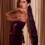 Bhumi Pednekar Instagram - Sculpted! . . . Corset- @jphoenixlondon Skirt- @antithesis.in Jewellery -@thelinehq Footwear-@aands_official Styled by - @manishamelwani Style team - @sim.ran_awayy @gypsy.girl.world Hair - @the.mad.hair.scientist Makeup -@sonicsmakeup Photographer-@trishasarang Managed by- @thebombaygirl_