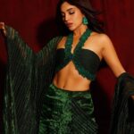 Bhumi Pednekar Instagram – Go green 💚🐍🤩 @mumbaifilmfestival 

We chose this beautiful saree by @vaishalisstudio.
This handwoven textile, is sustainable and made with the intent to reduce environmental impact. To me it’s Art. And we paired it with the most beautiful earrings crafted by @estaagems . These are made of recycled aluminium :)
Team 
Styled by – @manishamelwani
Assisted by- @sim.ran_awayy @gypsy.girl.world
Hair- @the.mad.hair.scientist 
Makeup- @niccky_rajaani 

Photographer -@dinesh_ahuja
Footwear-@rossobrunelloofficial @stanley.communications

#jiomamimumbaifilmfestival #bhumipednekar