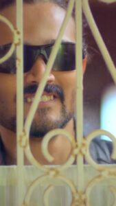Bhuvan Bam Instagram - Apne doston ko samjhaao zara! 😂😂
#bbkivines