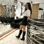 Catherine Tresa Instagram - A twist of leather will make everything better😜 @batwoman_m #londondiaries #travelkeepsmesane #mebeingme London, United Kingdom