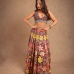 Catherine Tresa Instagram – In the soft glows of diyas, may your Diwali dreams quietly come true ❤️🪔

#happydiwali

#loveandlight❤️💫 
#diwaliwhispers #festivalfun #diwalijoy

Styling : @manogna_gollapudi 
Outfit : @talashahyderabad
Jewlery: @vegajewellers @vegasri_goldanddiamonds
Captured by : @pranav.foto 
Assisted by : @sunandini_vijjagiri @pravalikamuningani