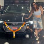 Chahatt Khanna Instagram - This Diwali got home my black beauty! Happy Diwali to all .. 🧿🪔 #AudiA6 #chahattkhanna #newcar #happydiwali @audiin