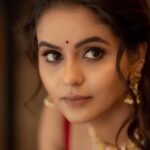 Chaitra Reddy Instagram – And now it is time to put yourself first.
Let go off all the bad times.
Switch off the negativity.
Focus on your goals.
Reach for the moon.
Do whatever pleases you

– you are the master of your own destiny 

Make up : @vijiknr 
PC : @camerasenthil 
Jewels : @bronzerbridaljewellery