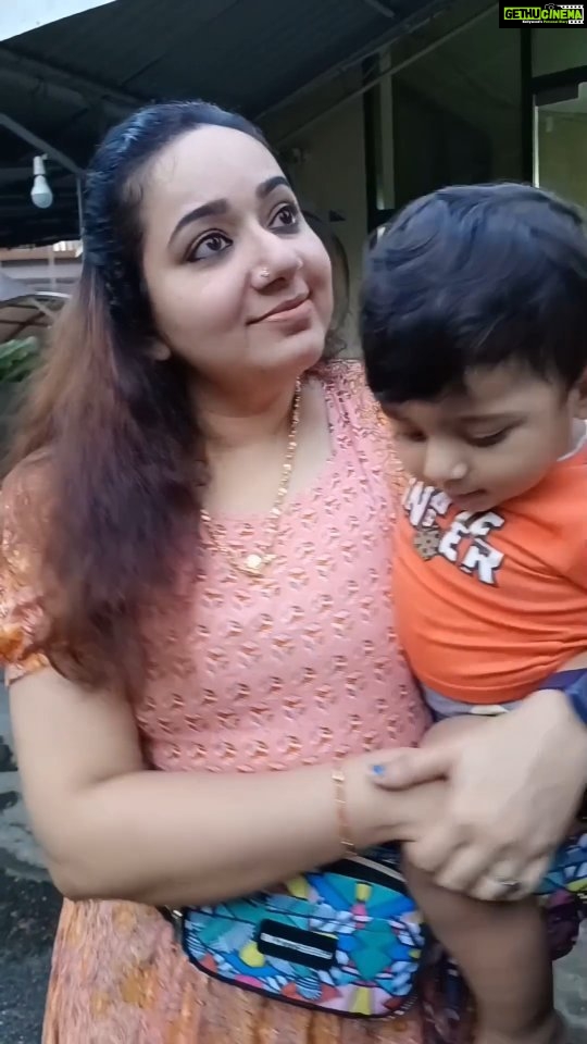 Chandra Lakshman Instagram - Love the @Buttbaby.india Baby carrier. Carry everything or carry nothing! The Best Gift I gave myself ! Use code Chandra22 and get a fantastic 22% off on your favourite Buttbaby seat. . . . #buttbaby #buttbabyseat #bestbabycarrier #besthipseat #babycarriers #hipseat #babycarrier #waistbeltcarrier #babywearing #babysling #babygear #carseat #prams #strollers #babycarrying #babyhipbelt #babyhipbag