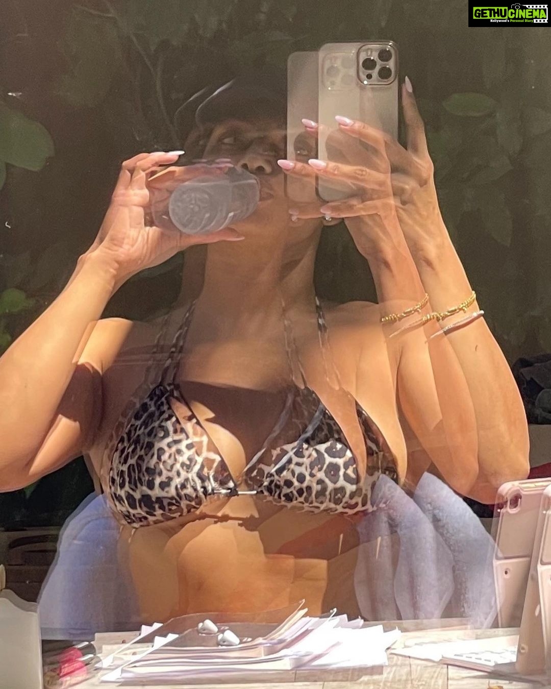 Chandrika Ravi Instagram - (Better late than never) August at home Los Angeles, California