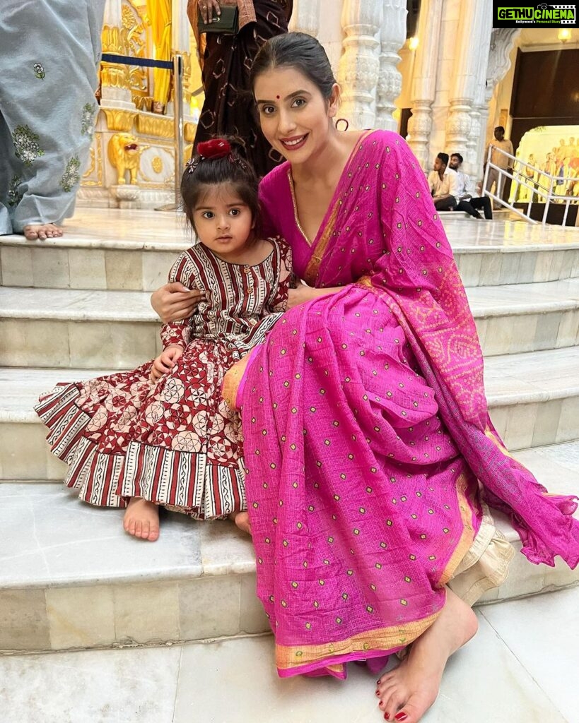 Charu Asopa Instagram - Can’t believe you have become 2 year old my jaan. You are truly the best thing that has ever happened to me. ... Happy birthday to the best daughter in the whole wide world.🎉 Love you bohat bohat bohat saara my princess Ziana 😘❤️🧿