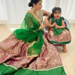 Charu Asopa Instagram - Shubho mahalaya everybody 🙏. Outfits designed by @studioj23
