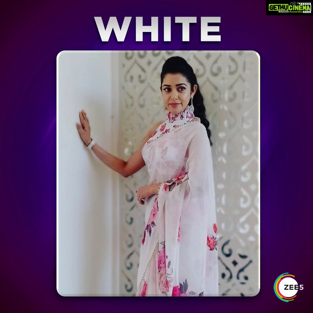 Chaya Singh Instagram - ನವರಾತ್ರಿ ಬಣ್ಣಗಳಲ್ಲಿ ನವತಾರೆಯ ದೇವಿ ಛಾಯಾ ಸಿಂಗ್. #NavaratriNavataare #Chaya #ChayaSingh #AmruthaDhare #AmruthaDhareOnZEE5 #Devi #Devioftheday #Artist #ZEE5 #ZEE5Kannada
