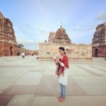 Chitra Shukla Instagram - Receiving energy from Temple✨ #jaishriram 🙏🏻 #omnamhshivay #jaishrimannarayan #kodandaramaswamytemple Sri Kodanda Ramaswamy Temple