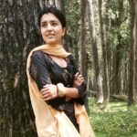 Chitra Shukla Instagram - Innocent people are not stupid, They just think that everyone has good heart. #saturday #vibes 🍃💚 #chitrashukla