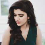 Chitra Shukla Instagram - 🍃 me with my innocence 🍃 #candid #click #chitrashukla #camera #caught 🌝