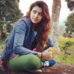 Chitra Shukla Instagram - Morning tea with nature⛰️💚🪷✨ #chitrashukla #naturelovers #morning #vibes #goodvibes Colombo Shrilanka