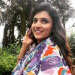 Chitra Shukla Instagram - I am the most Happiest Girl on this earth 🌍 No one is born Happy. but everyone is born with ability to create happiness.😊✨🌅 #behappy #mosthappiestgirlintheworld #keepsmiling #chitrashukla #smile #happy ☺️😊✨ Lavasa Lake City