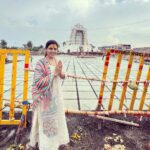 Chitra Shukla Instagram - Har Har Mahadev ✨☀️✨👏🏻 ॐ नमः शिवाय 🙏🏻 #omnamhshivay #harharmahadev #chitrashukla कुबरेश्वार धाम सीहोर