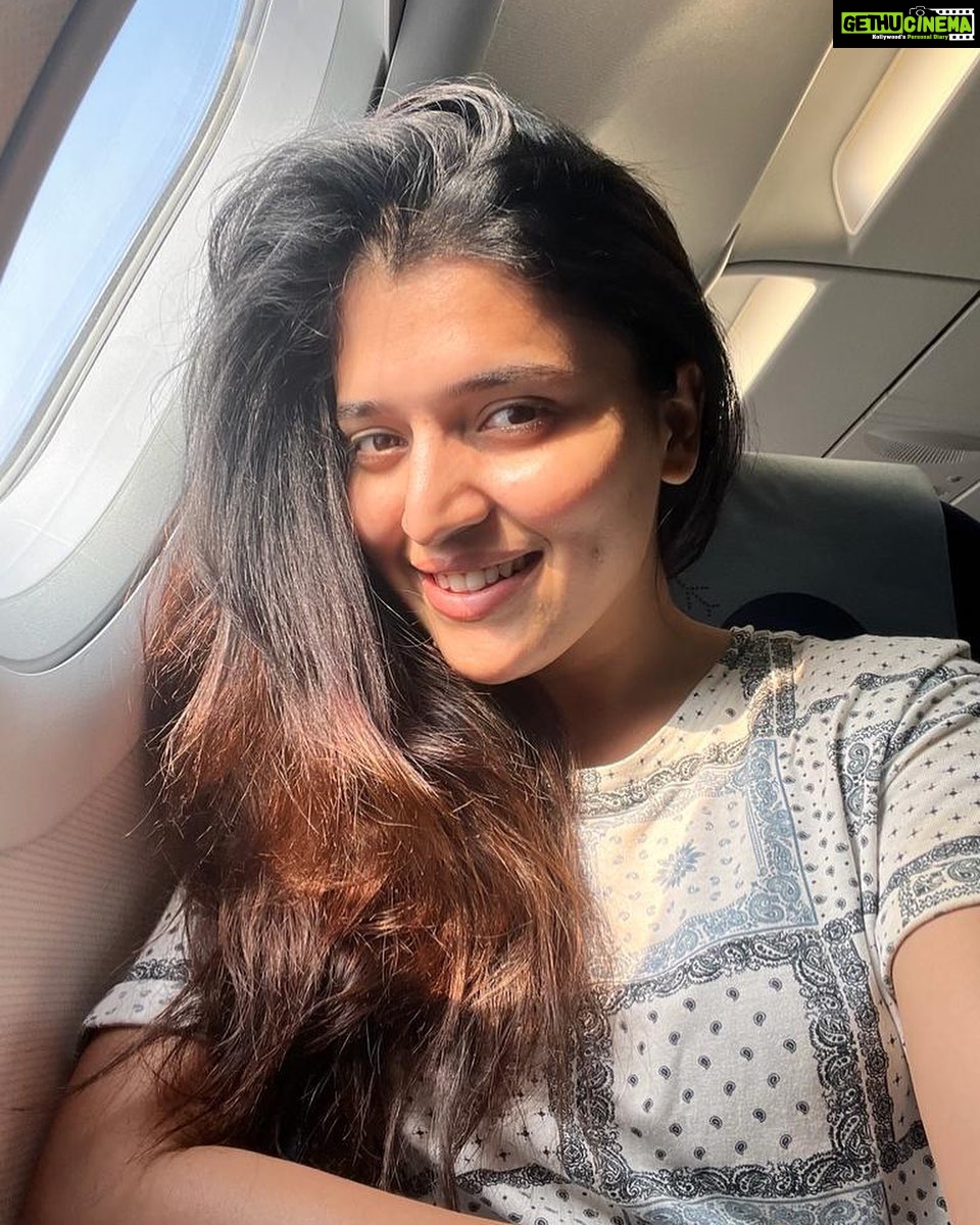 Chitra Shukla Instagram - Lit up your smile with sunlight and let change the world with your one smile 😊✨ #smile #more #keepsmiling #chitrashukla #nofilter Tokyo,japan