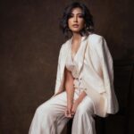 Chitrangada Singh Instagram - Talking cinema 🎦💛 #firstlove . . Makeup & hair : @meghnabutanihairandmakeup Outfit @arohiofficial__ Jewellery @misho_designs Footwear @gucci Styled by @anshikaav Assisted by @bhatia_tanisha Images : @deepak_das_photography