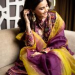 Daisy Shah Instagram - May the triumph of good over evil always light up our path. Happy Dussehra 🏹🌟🙏 . . . Outfit: @sandhyashah.shah x @sonyashaikh Mua: @makeupbyvinod 📸: @sauravanuraj . . . #festivevibes #dussehra