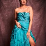 Daisy Shah Instagram - Channelling my inner Elsa ❄️ . . . Outfit: @_bayaofficial_ x @viralmantra Mua: @bugsbunny_17 Hair: @fariha_s_beauty_parlour 📸: @mirajverma_photography . . . #elsafromfrozen #playingdressup @greenlight__media