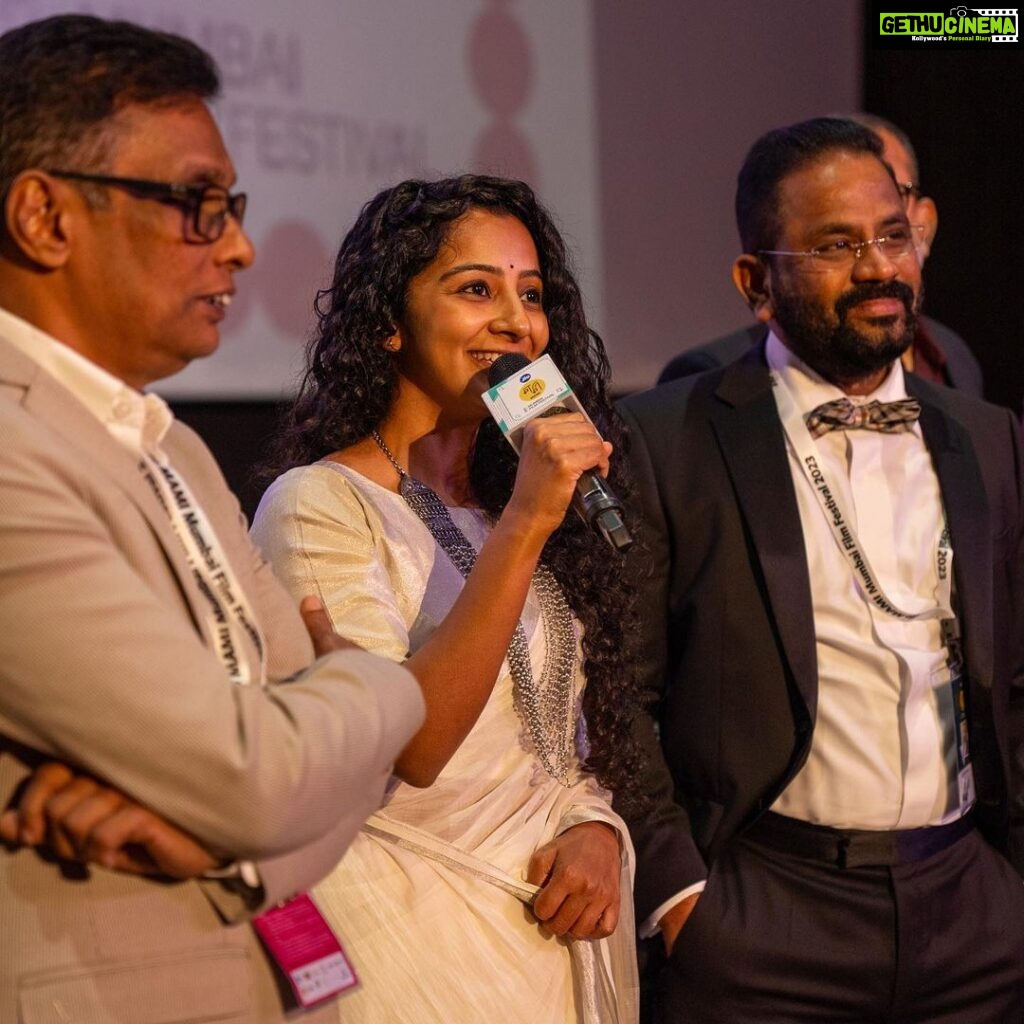 Darshana Rajendran Instagram - Thank you for the wonderful response for both our screenings of Paradise at @mumbaifilmfestival. Missed Rajeevettan and @roshan.matthew and our lovely friends from Srilanka who couldn’t make it. I hope we get to watch it together soon. Thank you for dressing me up on both days, @ela_india. And thank you for the jewellery, @nidhimariamjacob ❤ Thanks for the photographs, @poombata