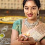 Deepika Singh Instagram - Hope is being able to see that there is light despite all of the darkness. Happy Diwali 🪔 . . #saree @vastranti #festivaloflights #diwali #deepikasingh