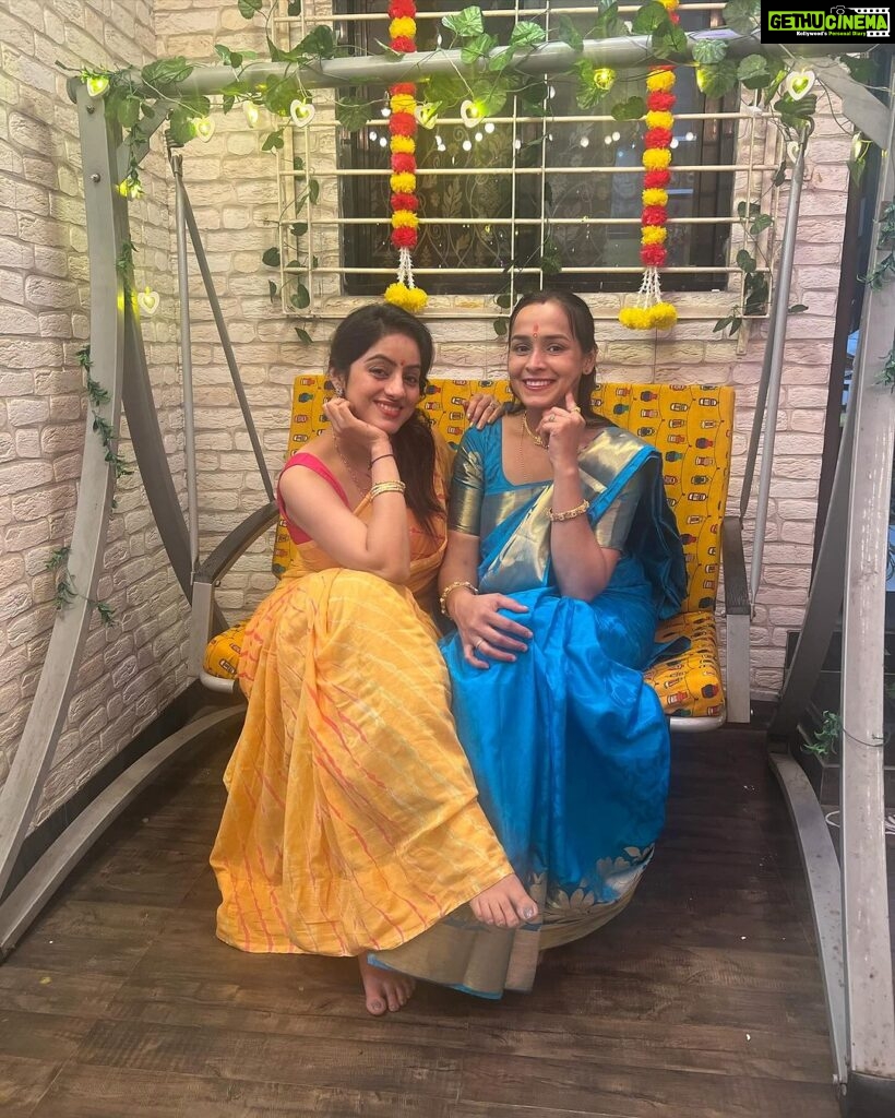 Deepika Singh Instagram - Wishing you a Diwali that brings you the best of luck, success, and endless moments of joy. Shubh Diwali! . . #yesterdaynight✨ #diwali #family #festivalvibes #deepikasingh