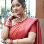 Deepika Singh Instagram - Praying for a long and joyful life together. Happy Karwa Chauth ❤️❤️ . #photography @shahphotostudio #saree @vastranti #goldset @atjewellers #karvachauth #family #fasting #tradion #deepikasingh