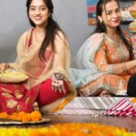 Deepika Singh Instagram - Karva chauth preparations on full swing with my sister in law @sristi.goyal.96 ❤️. Happy Karva chauth ladies ❤️. #festival #mehendi #karvachauth #family #celebration #deepikasingh