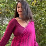 Deepthi Sunaina Instagram - Accept the situation and say 👀 Chalo ye bhi theek hai😇 Chaltha hai😊 Kya karein! Ab zindagi hai, jeena hai. ❤️🫂 #deepthisunaina Tirumala, Andhra Pradesh, India